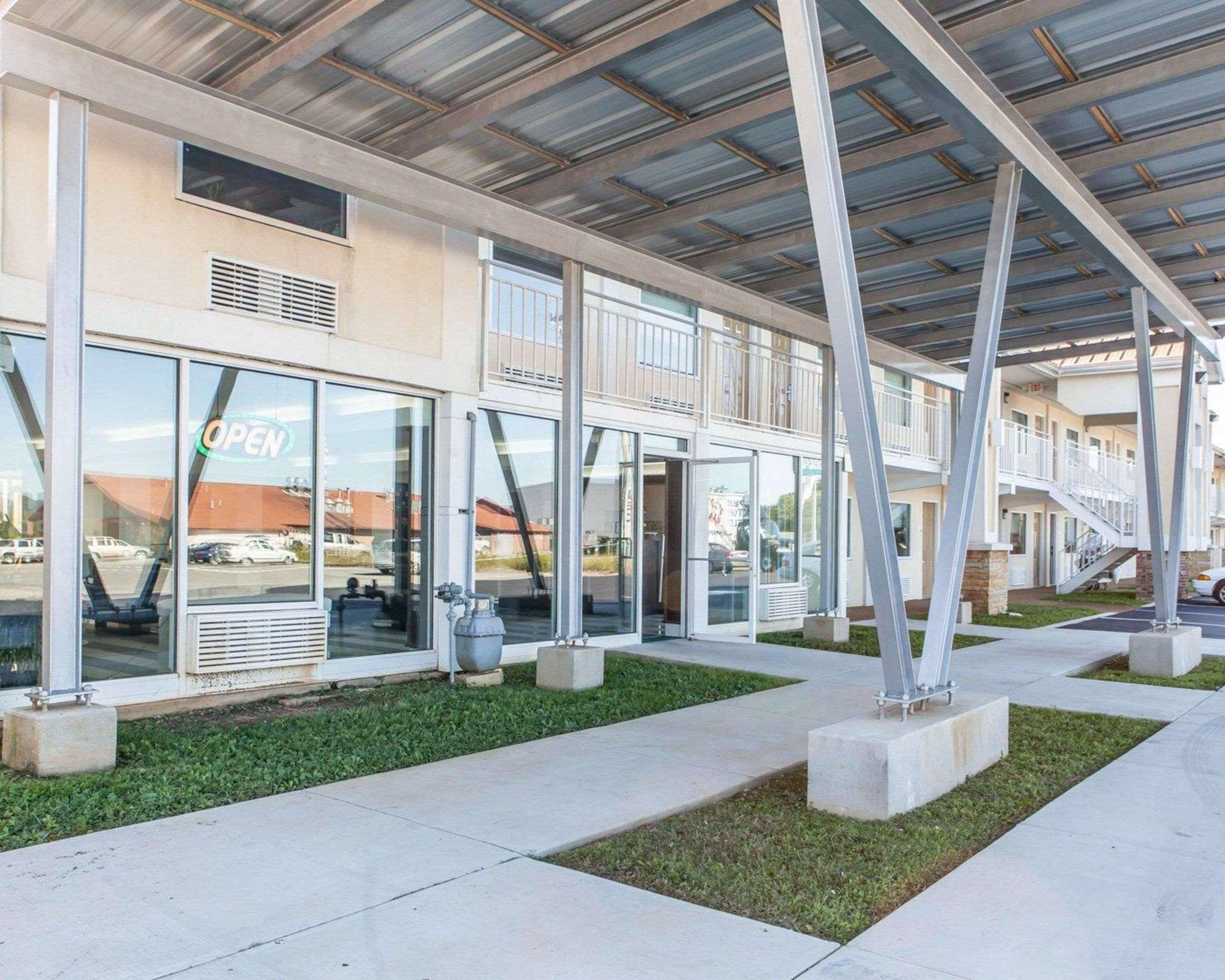 Quality Inn & Suites Jasper Ngoại thất bức ảnh